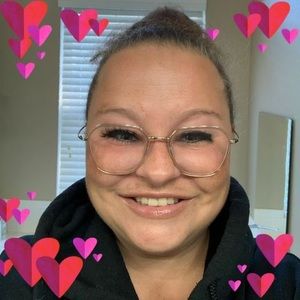 Meet your Posher, Kayce